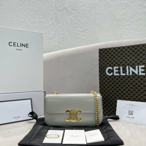 R F W - Chanel Bags - 656