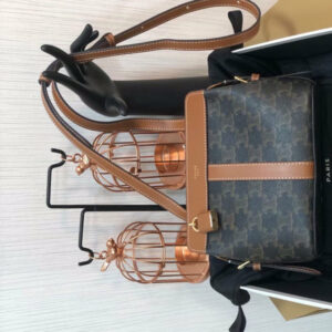 R F W - Chanel Bags - 432