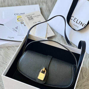 R F W - Chanel Bags - 391