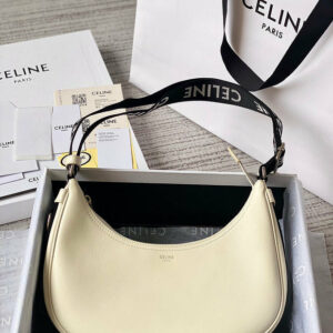 R F W - Chanel Bags - 374