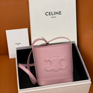 R F W - Chanel Bags - 902