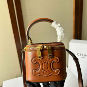 R F W - Chanel Bags - 514