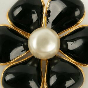 Broche camélia Chanel Automne 1995