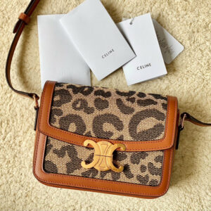 R F W - Chanel Bags - 578