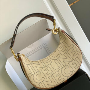 R F W - Chanel Bags - 557