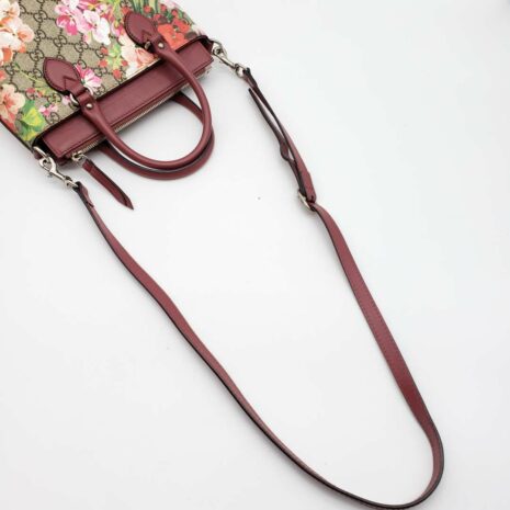 gucci-bloom-pink-shoulder-bag-326124
