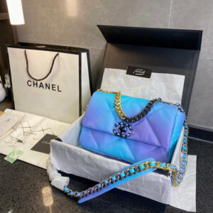 Hello summer New Chanel woman handbag