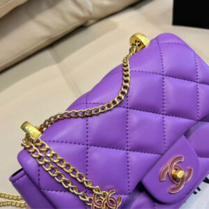 Purple Chanel woman handbag
