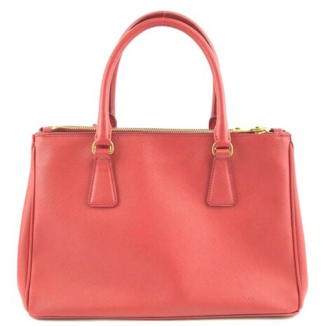prada-open-tote-lux-33066-red-saffiano-leather-shoulder-bag-1-1-960-960_a5817665-5853-44a8-84f5-529cf1a98d1d