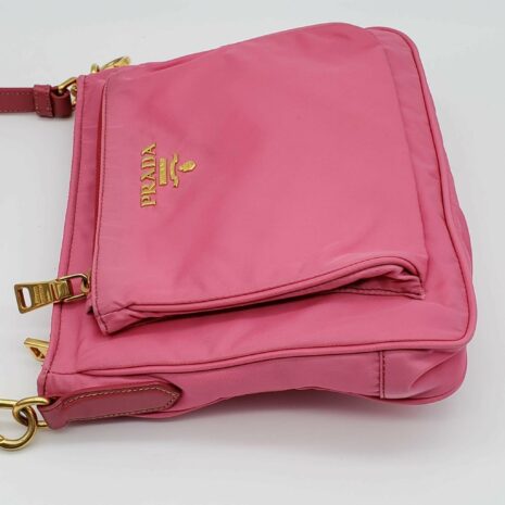 prada-tessuto-nylon-messenger-crossbody-bag-573631