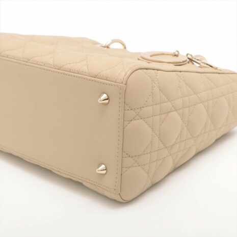 second-hand-dior-lady-dior-medium-cannage-leather-beige-bag-811580