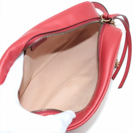 second-hand-gucci-gucci-gg-red-marmont-crossbody-bag-matelasse-leather-730342