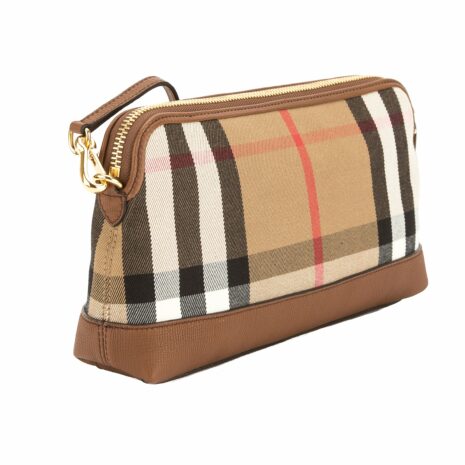 3647004-discount-burberry-handbag-02