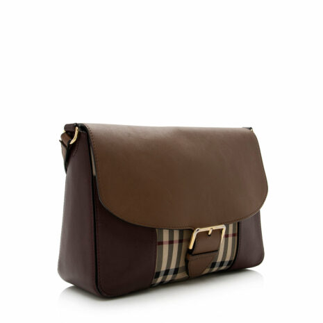 Burberry-Horseferry-Check-Dickens-Small-Crossbody-Bag_142073_right_angle_0_parent