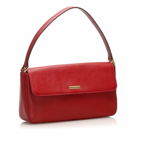 Burberry-Leather-Baguette_129722_right_angle_0_parent