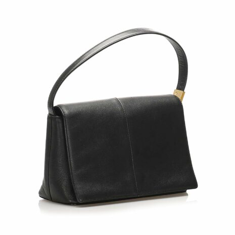 Burberry-Leather-Baguette_131667_right_angle_0_parent