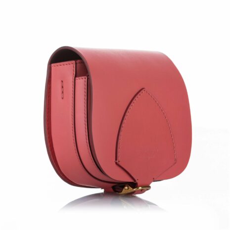 Burberry-Leather-Crossbody-Bag_130990_right_angle_0_parent