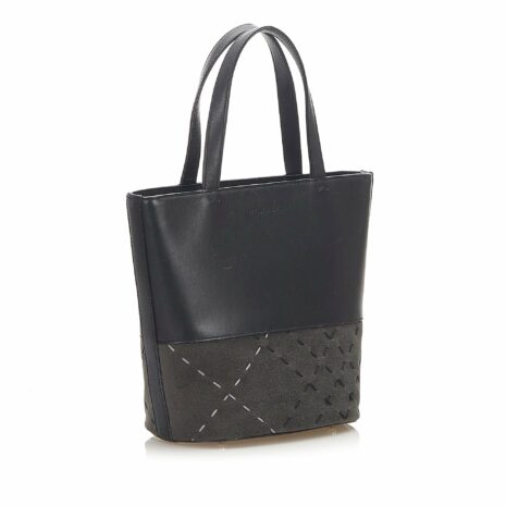 Burberry-Leather-Handbag_139364_right_angle_0_parent