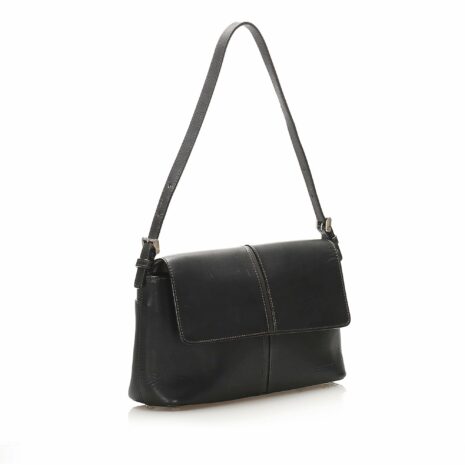 Burberry-Leather-Shoulder-Bag_133437_right_angle_0_parent