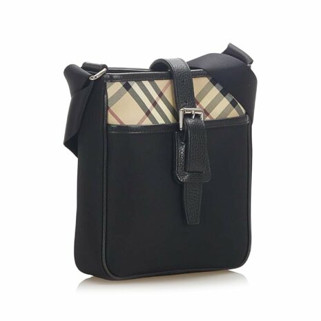 Burberry-Nova-Check-Nylon-Crossbody-Bag_137572_right_angle_0_parent