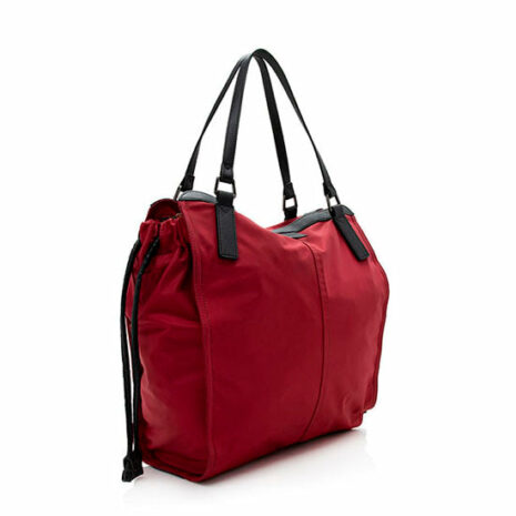 Burberry-Nylon-Buckleigh-Tote_110981_right_angle_0_parent