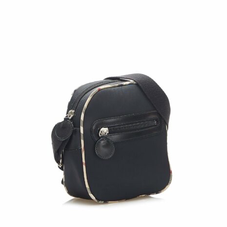 Burberry-Nylon-Crossbody-Bag_134395_right_angle_0_parent