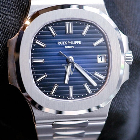 Patek Philippe Nautilus White Gold Watch 5811/1G-001 5811/1G