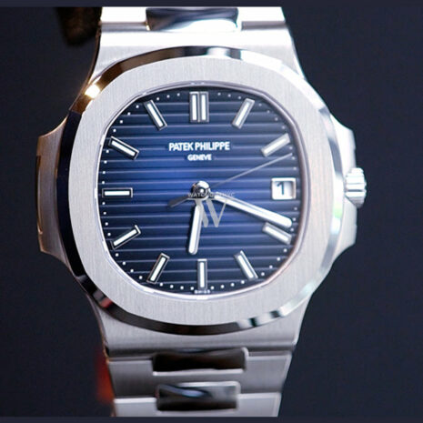 Patek Philippe Nautilus White Gold Watch 5811/1G-001 5811/1G