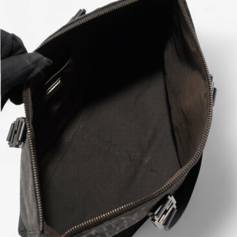 AD670_6-Photoroom