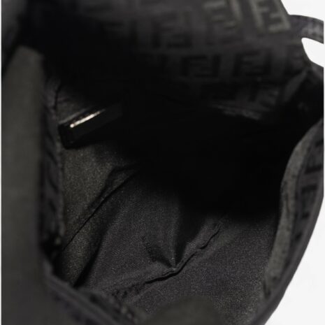 AD875_7-Photoroom