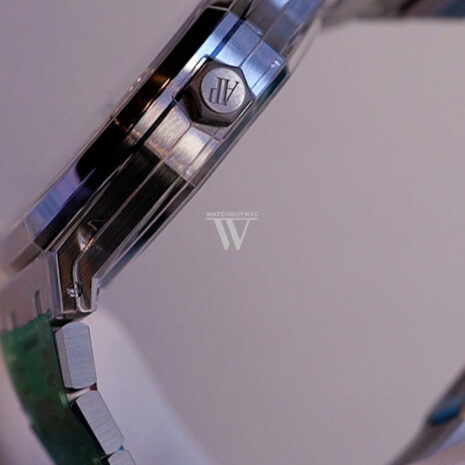 AP0344_15510ST.OO_.1320ST.04_AudemarsPiguet_Khaki_green_dial_003