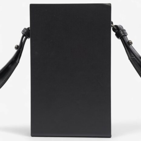 CGV69682_3-Photoroom