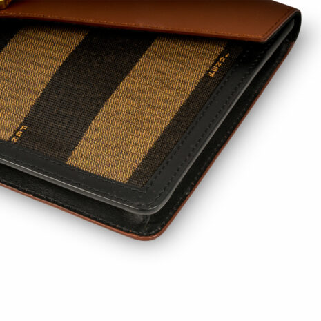 Fendi_-_Pequin_clutch1564
