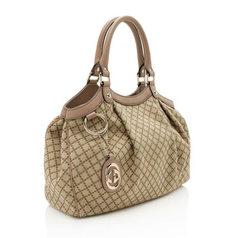 Gucci-Diamante-Canvas-Sukey-Medium-Tote_125558_right_angle_0_parent_20c49c70-bb6e-4a2e-8d81-42ced3494662