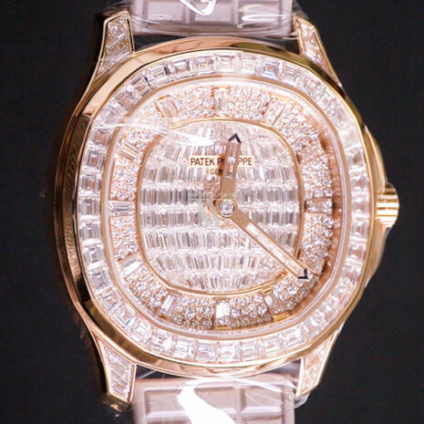 Patek_Philippe_Aquanaut_5062_450R_11