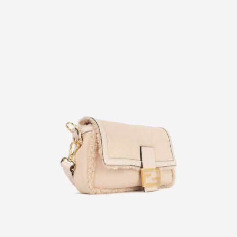 SOR4315FENDIBAGUETTE-BLUSHBEIGESHEARLING_SUEDEGHW-_1_499_2578