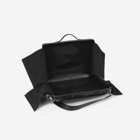 SOR5041-FENDI-MSUITCASEFFTRAVEL-BLACKCALFSKINSHW-_2_499_i710o9