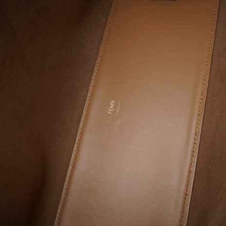 TLW49209_8-Photoroom