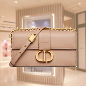 30 MONTAIGNE EAST-WEST BAG WITH CHAIN