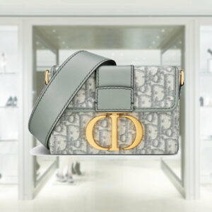30 MONTAIGNE BOX BAG