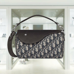 ROLLER BAG WITH STRAP