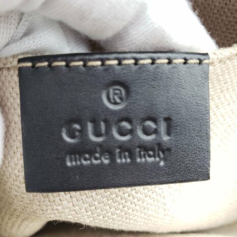 gucci-bee-camera-black-leather-crossbody-bag-673118
