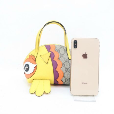 gucci-brid-children-gg-supreme-grey-canvas-tote-1-0-960-960_2138d2cd-e867-4dc3-96e6-d9a9a72c3a5a