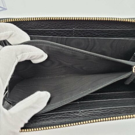 gucci-gg-leather-zippy-wallet-719010