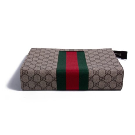 gucci-gg-supreme-web-toiletery05