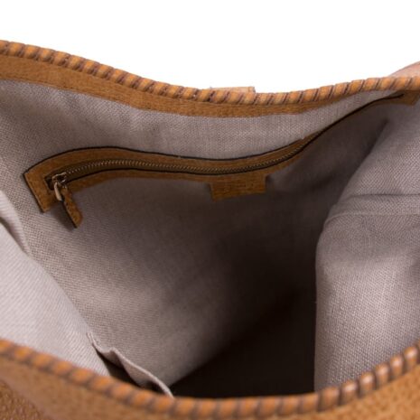 gucci-jackie-oversized-tan03