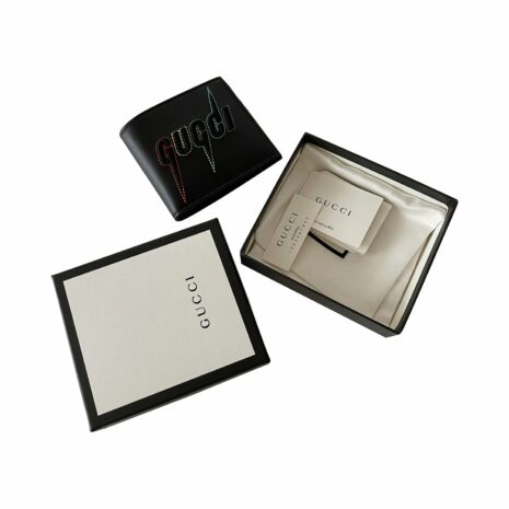 guccimenwalletlighting_8