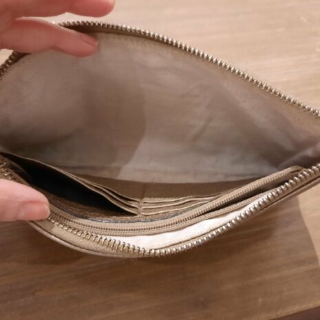 second-hand-gucci-gg-soho-metalized-leather-295840-336759