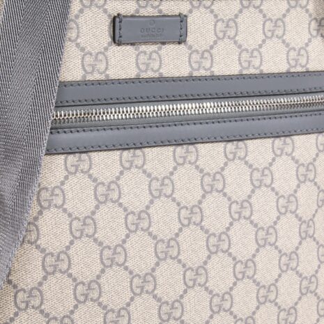 zipper_0e7df7c1-c027-4e06-8a4f-ad4a46969152