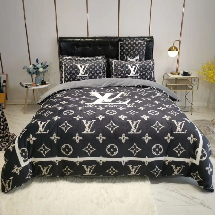 Black Monogram Louis Vuitton bed set